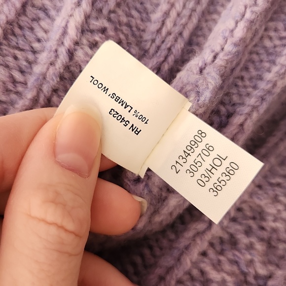 GAP Women's Purple Cable Knit Sweater - Picture 13 of 13